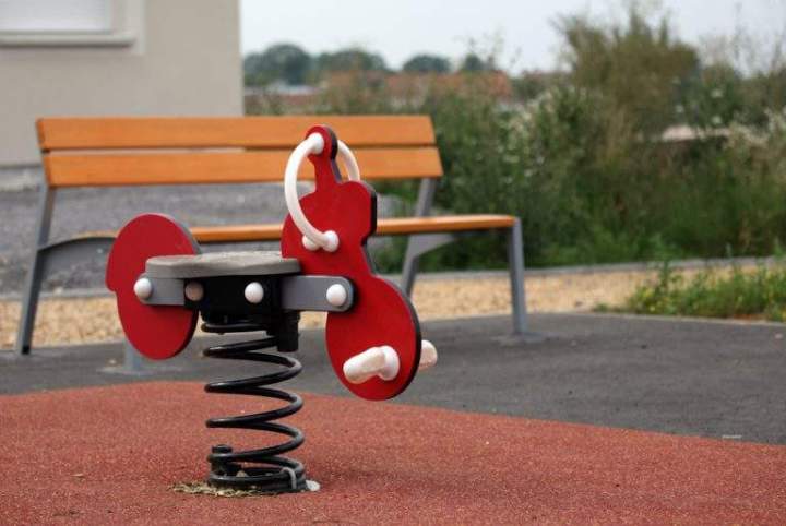 Installation jeu à ressorts Thionville