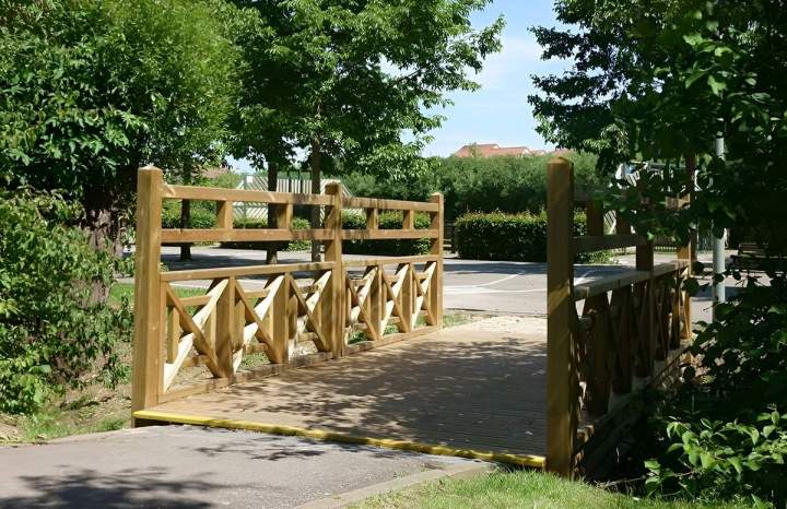 Installation de mobilier urbain de qualité